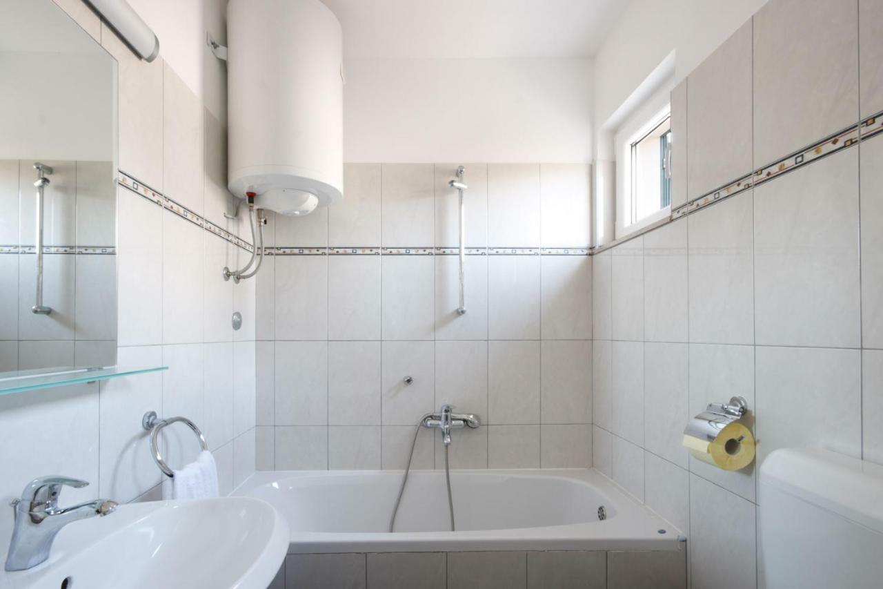 Apartments Kala Mendula Sutivan ภายนอก รูปภาพ